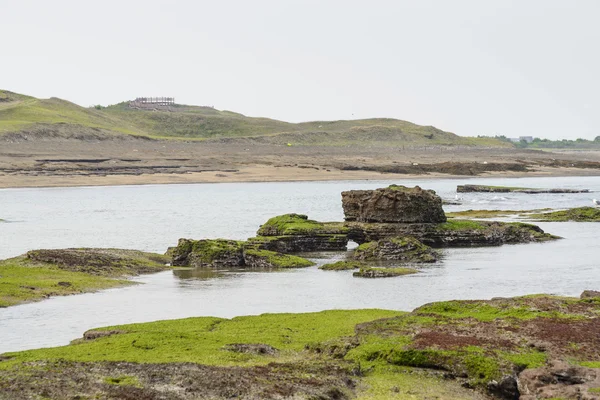 Skały w Gwangchigi beach w Jeju — Zdjęcie stockowe