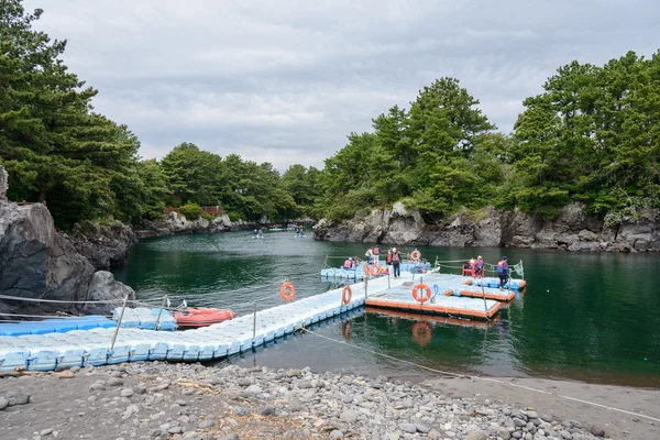 Jeju-do, Corea - 12 de abril de 2015: Estero de Soesokkak —  Fotos de Stock