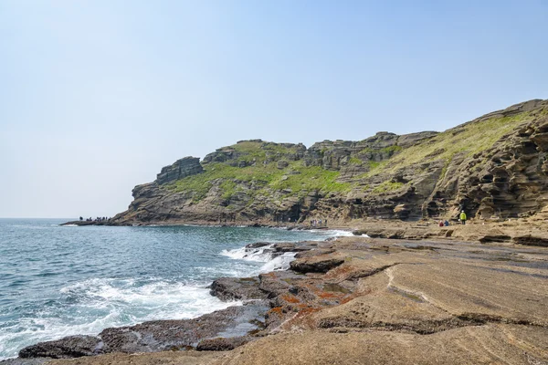 Jeju-do, Corea - 11 de abril de 2015: Vista de la costa de Yongmeori en —  Fotos de Stock