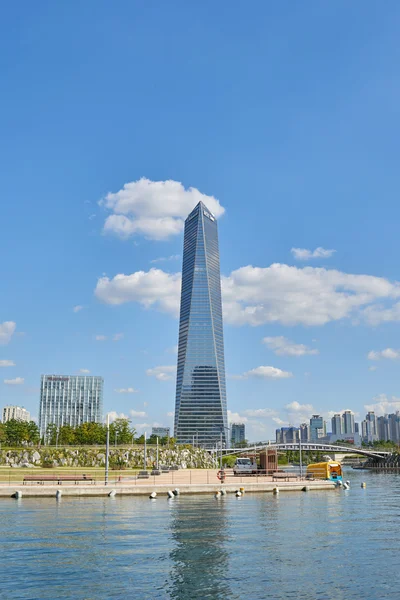 Songdo, Corea - 07 settembre 2015: Torre commerciale del Nord-Est asiatico — Foto Stock
