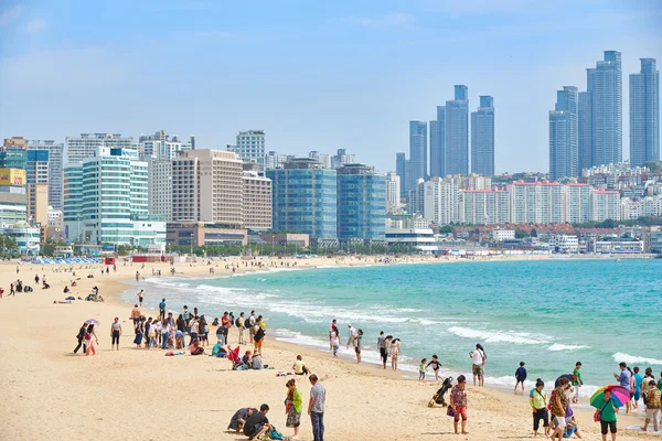 Busan, Korea - September 19, 2015: Landscape of Haeundae beach — Stock fotografie