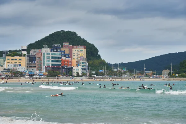 Busan, Korea - 19 September 2015: Songjeong beach — Stockfoto