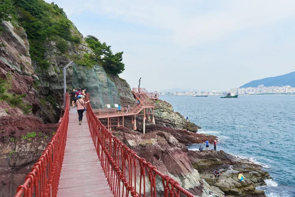 Busan, Coreia - 20 de setembro de 2015: Songdo Coast Bolle-gil Walkwa — Fotografia de Stock