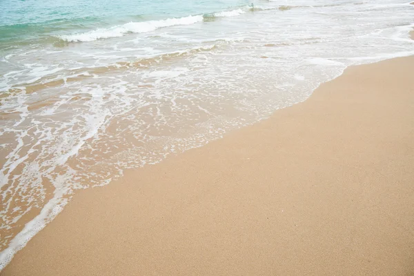 Primer plano de la playa de arena con agua de mar en Songjeong, Busan, Corea . —  Fotos de Stock