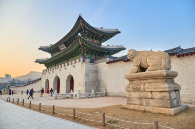 Gwanghwamun kapı, Gyeongbokgung Sarayı'nın ana kapısı