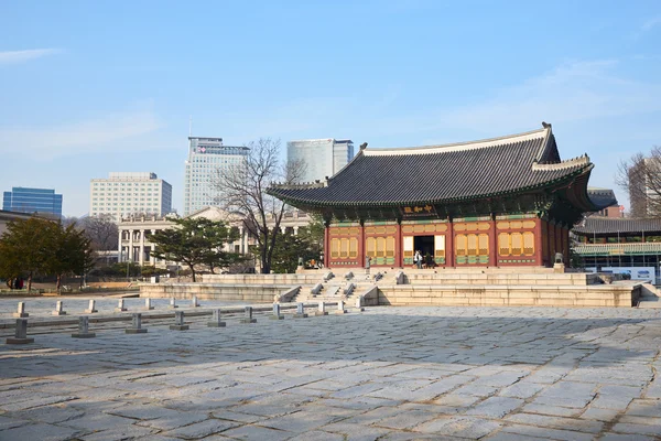 Junghwajeon, Main hall of Deoksugung — Stock Photo, Image