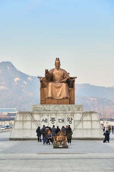 King Sejong statue at Gwanghwamun Plaza — Stock Photo, Image