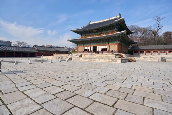 Injeongjeon em Changdeokgung palácio — Fotografia de Stock