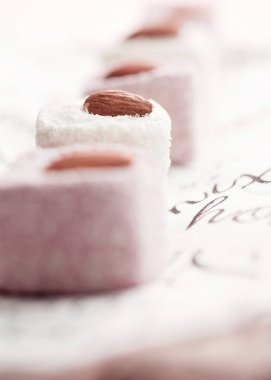 Bademli Raf Lokum çizgisi