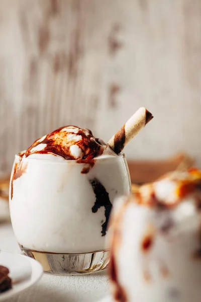 Two Dessert Ice Cream Chocolate Glass Bowls — Stock Photo, Image