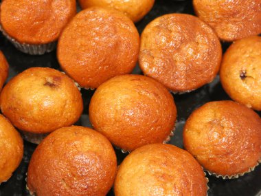 Lezzetli tatlıyı yakın. 