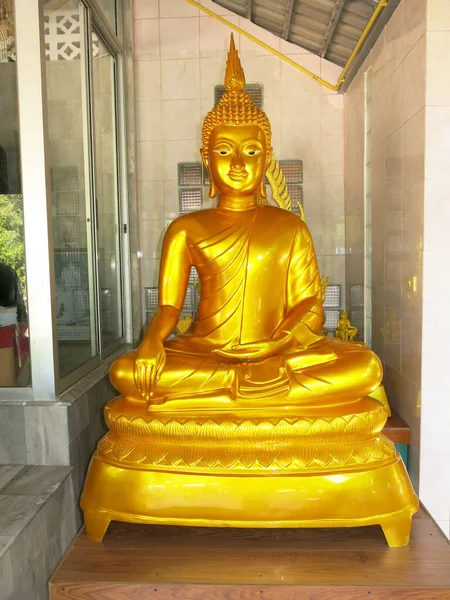 Statue Bouddha Doré Dans Temple Thaïlande — Photo