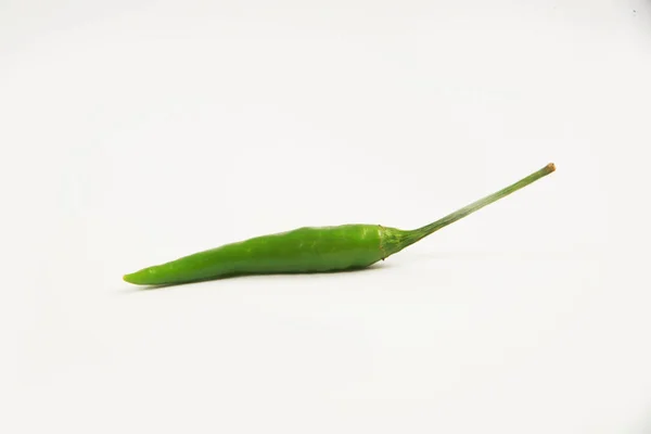 Grön Chili Paprika Isolerad Vit Bakgrund — Stockfoto