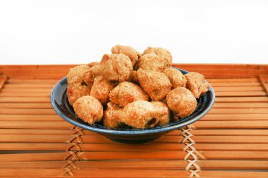 Lezzetli Asya yemeklerinin yakın görüntüsü 