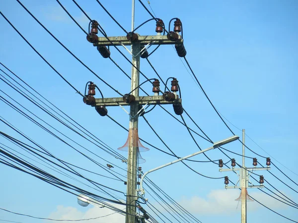 Poste Alto Voltaje Transmisión Electricidad — Foto de Stock
