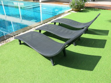 Otel otelinde lüks bir yüzme havuzu. 