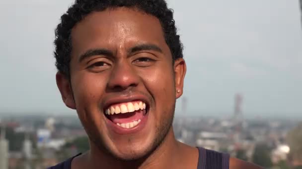Hombre sonriente Hombre feliz — Vídeos de Stock