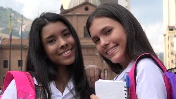 Felice sorridente studentesse — Video Stock