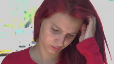 üzgün veya depresif teen