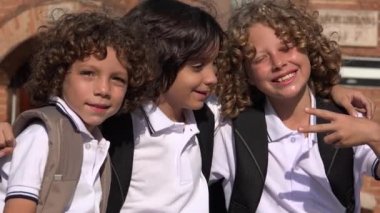 Happy Kids çocuk gülümseyen