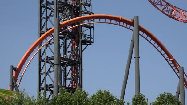 Parque de atracciones Roller Coaster — Vídeo de stock
