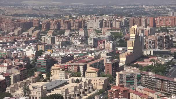 Büyük şehrin konut mahallelerde apartman binaları — Stok video