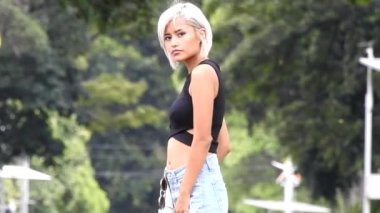 İnce ince uygun kız