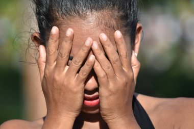 Güzel bir kadın ve hayal kırıklığı.