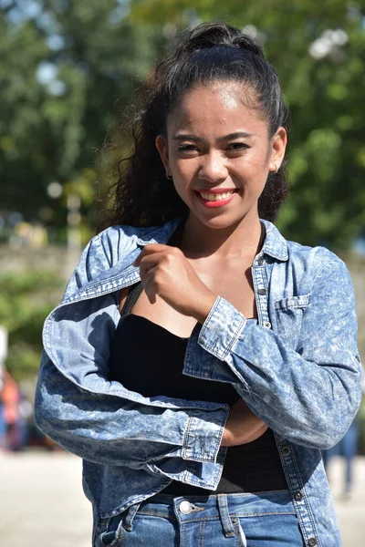 Una Hermosa Mujer Diversa Felicidad — Foto de Stock