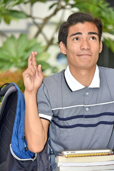 Lycklig Asiatisk Pojke Student Med Bärbara Datorer — Stockfoto