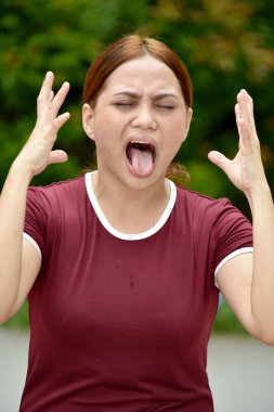 İğrenç Kızıl Saçlı Yetişkin Kadın Tişörtü