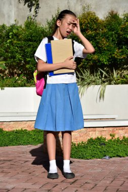 Stresli Azınlık Kadın Öğrencisi