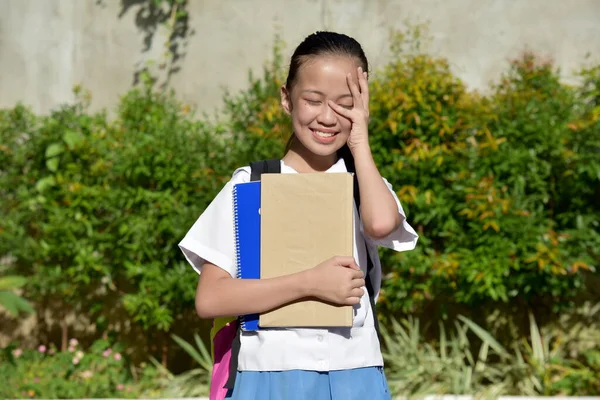 Een Meisje Van Happy Minority School — Stockfoto