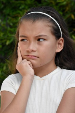 Şirin Asyalı Kadın Düşünme Kapanışı