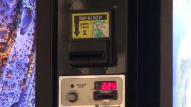 otomatik satış makinesi, sikke işletilen, nakit