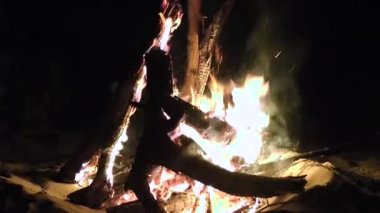 kamp ateşi, yangın, şenlik