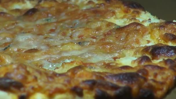 Pizza, rychlé občerstvení, nezdravé potraviny, italská kuchyně — Stock video