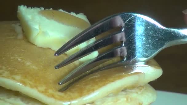 Crêpes, Sirop, Aliments pour petit déjeuner, Brunch — Video