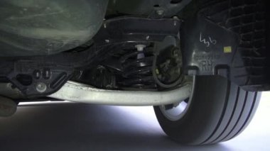 Araba süspansiyon, tekerlekler, struts, oto yedek parça