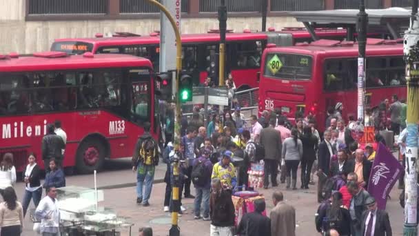 28 januari 2014 - Bogota, Colombia - voetgangers lopen Slow Motion — Stockvideo