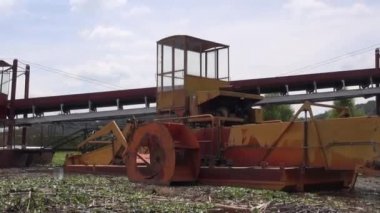 Modası geçmiş eski makine, Makina, paslı,