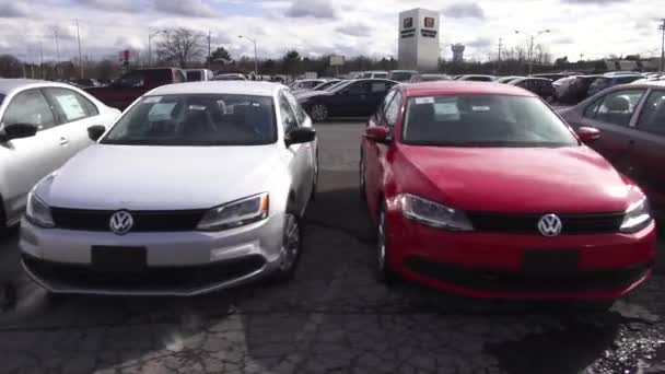 Carros, Liderança, Venda, Novo e Usado — Vídeo de Stock