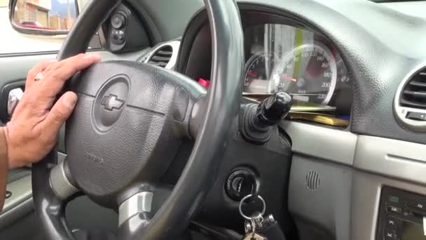 Blatník auta, automobily, ovládací panel — Stock video