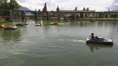 yandan çarklı gemiler, turizm, su sporları