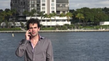 Cep telefonu, cep, cep telefonu kullanan adam