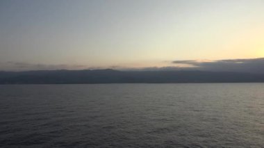 Okyanus Dusk ya da şafak görünümünü