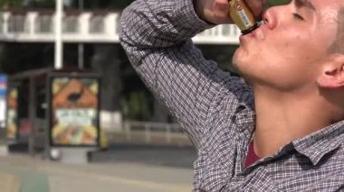 Biralı Mutlu Öğrenci