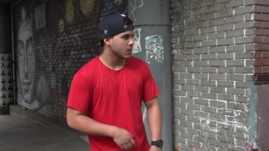 İspanyol adam açık havada