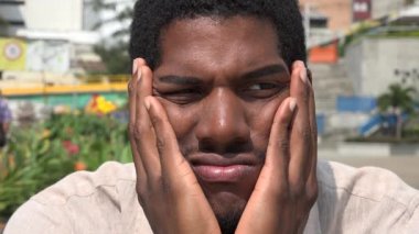 üzgün adam, depresif yetişkin, duygular