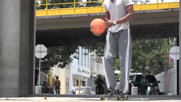 Basketbol acemi, hata — Stok video